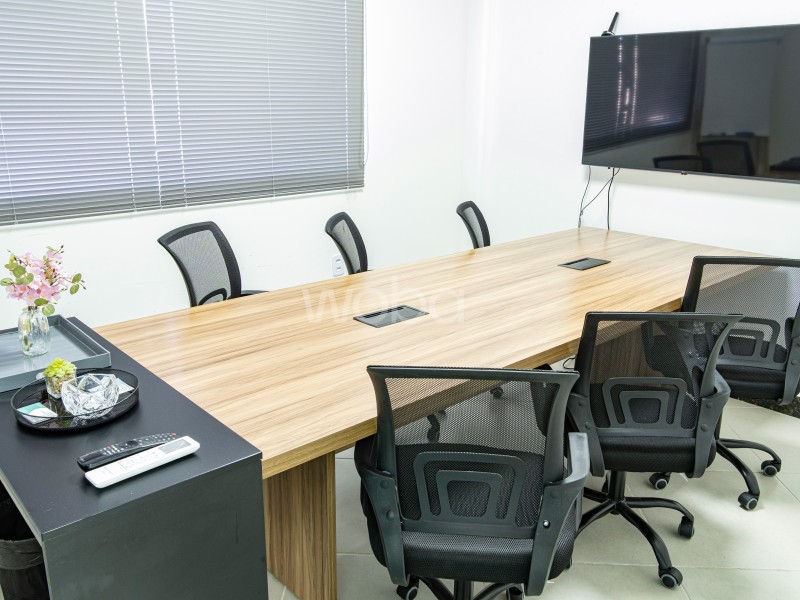  WORK IN OFFICES I - Serra/ES