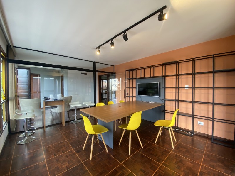  Follow Coworking - Curitiba/PR