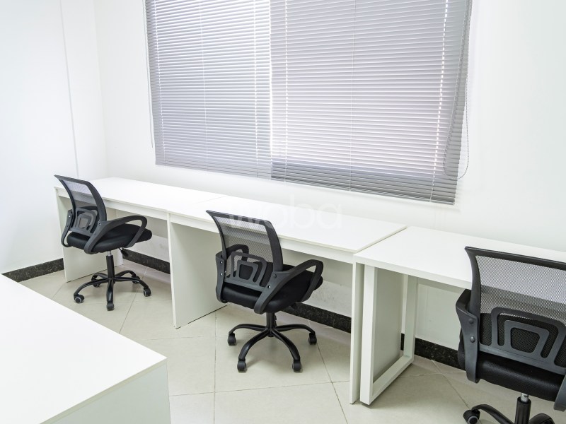  WORK IN OFFICES I - Serra/ES
