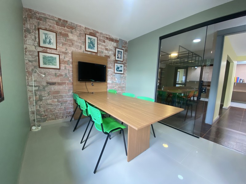  Follow Coworking - Curitiba/PR