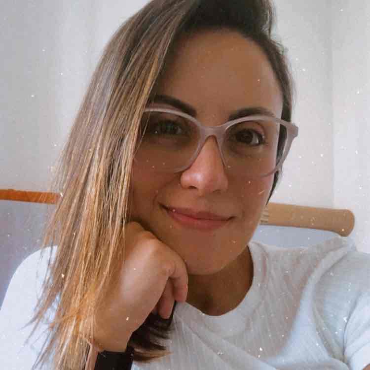 Thaís